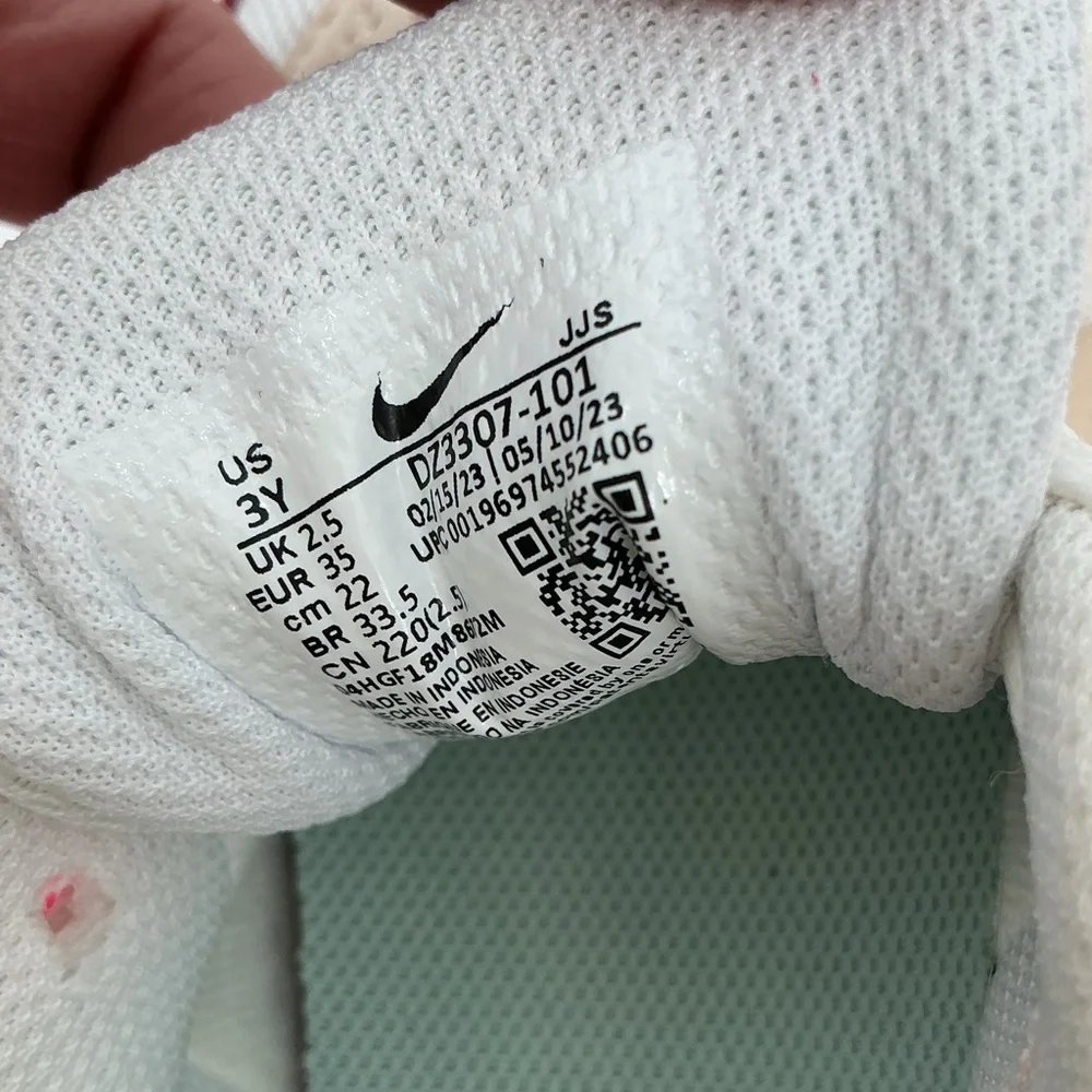 Nike AIR MAX 1 GS ‘Ice Cream’ Youth Sneakers in White, Cream & Terracotta